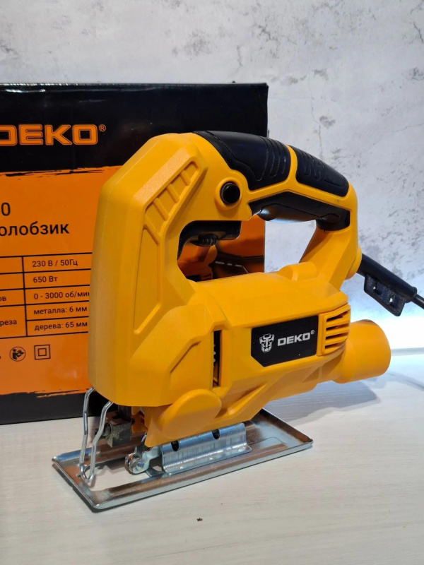 Электролобзик Deko DKJS650